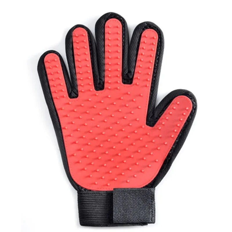 Gentle Pet Grooming Glove For Easy Hair Removal On Pets